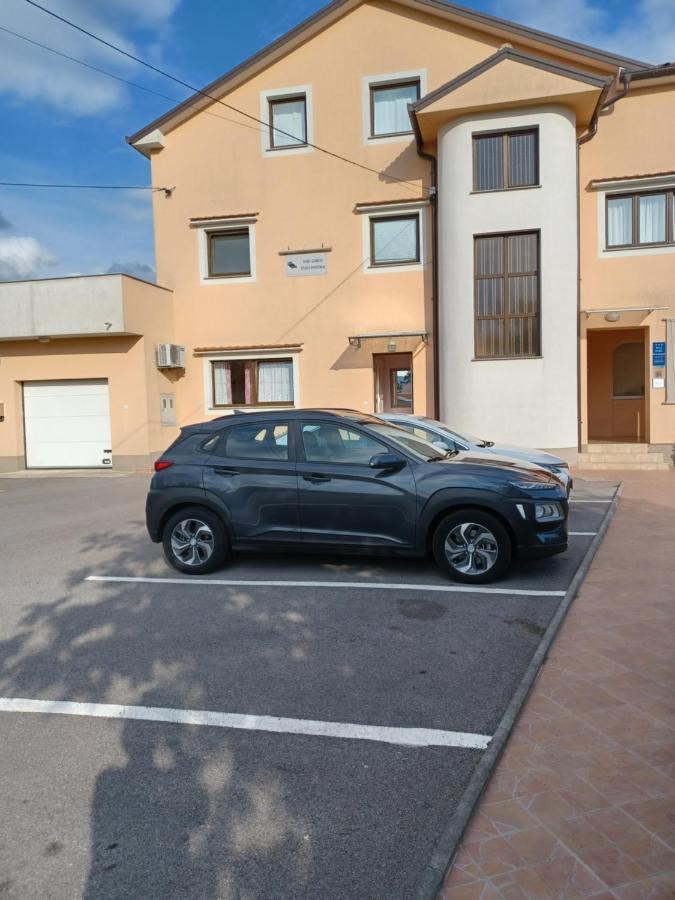 Apartman Alen Podhum Esterno foto